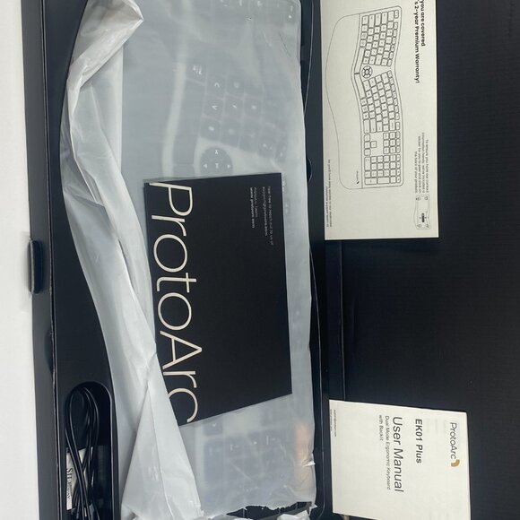 Ergonomic Backlit Wireless Keyboard EK01 Plus - Picture 10 of 12